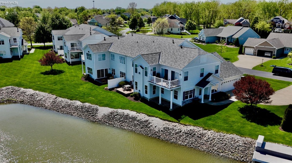 5228 Blue Teal Drive, Port Clinton, 43452, 2 Bedrooms Bedrooms, ,2 BathroomsBathrooms,Residential,For Sale,Blue Teal,20261705
