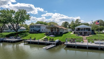 1385 McCloy Avenue, Port Clinton, 43452, 3 Bedrooms Bedrooms, ,2 BathroomsBathrooms,Residential,For Sale,McCloy,20261703
