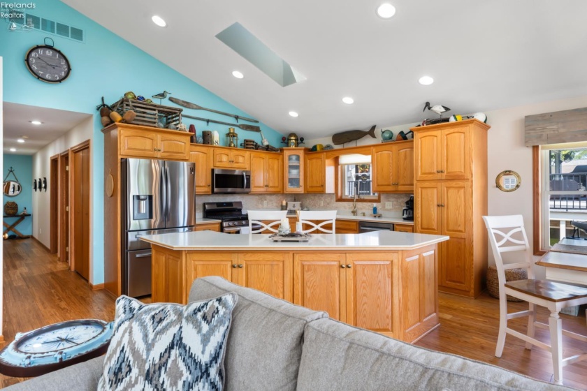 1385 McCloy Avenue, Port Clinton, 43452, 3 Bedrooms Bedrooms, ,2 BathroomsBathrooms,Residential,For Sale,McCloy,20261703