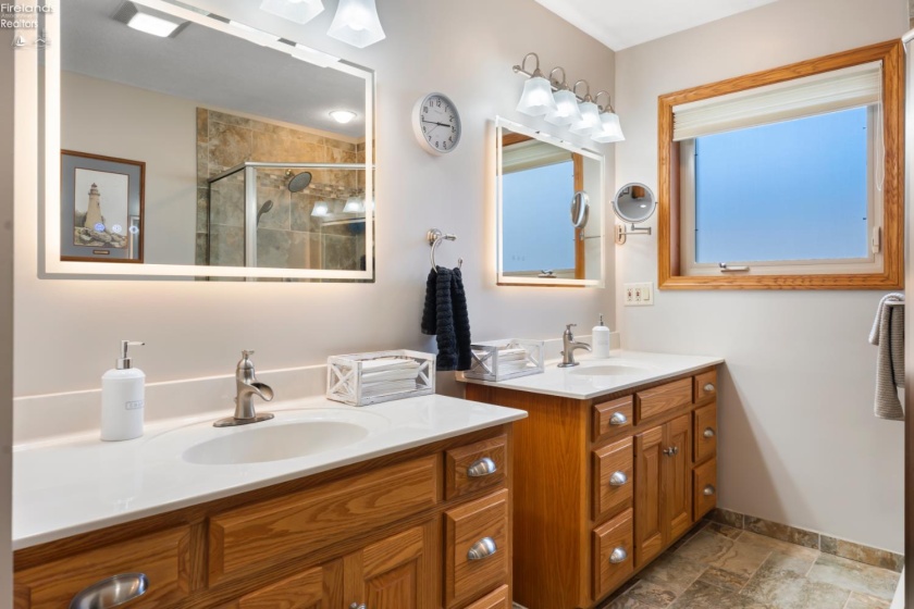 1385 McCloy Avenue, Port Clinton, 43452, 3 Bedrooms Bedrooms, ,2 BathroomsBathrooms,Residential,For Sale,McCloy,20261703