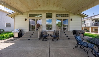 1385 McCloy Avenue, Port Clinton, 43452, 3 Bedrooms Bedrooms, ,2 BathroomsBathrooms,Residential,For Sale,McCloy,20261703