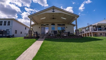 1385 McCloy Avenue, Port Clinton, 43452, 3 Bedrooms Bedrooms, ,2 BathroomsBathrooms,Residential,For Sale,McCloy,20261703