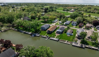 1385 McCloy Avenue, Port Clinton, 43452, 3 Bedrooms Bedrooms, ,2 BathroomsBathrooms,Residential,For Sale,McCloy,20261703