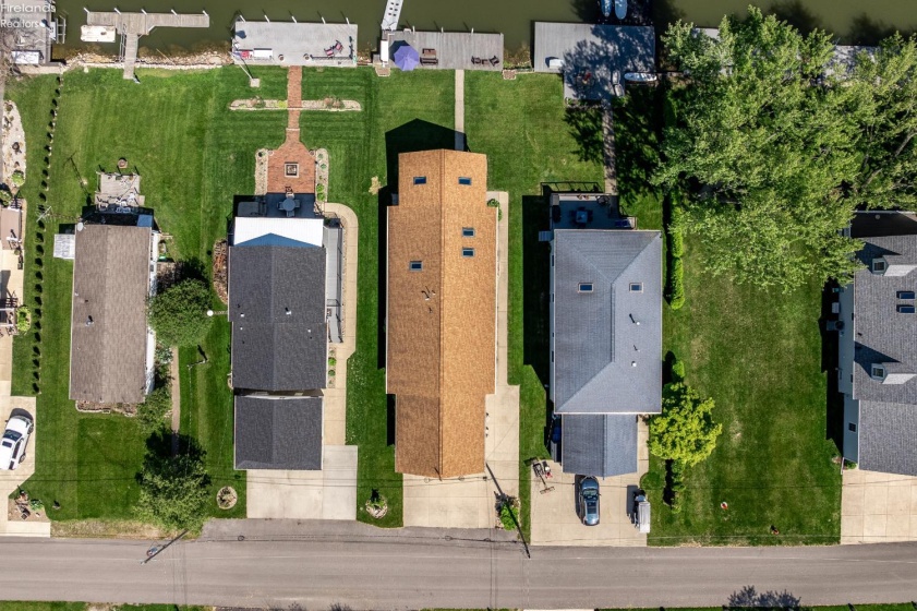 1385 McCloy Avenue, Port Clinton, 43452, 3 Bedrooms Bedrooms, ,2 BathroomsBathrooms,Residential,For Sale,McCloy,20261703