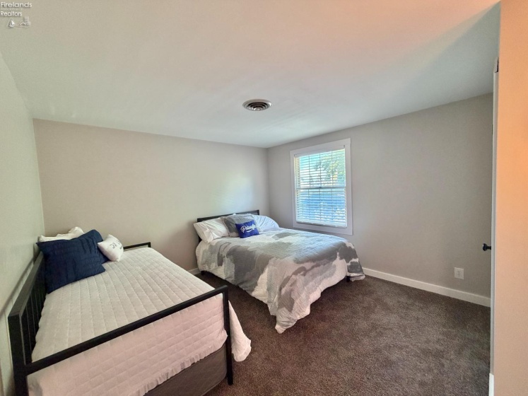 102 Landing Lane, Marblehead, 43440, 2 Bedrooms Bedrooms, ,2 BathroomsBathrooms,Residential,For Sale,Landing,20261699