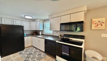 102 Landing Lane, Marblehead, 43440, 2 Bedrooms Bedrooms, ,2 BathroomsBathrooms,Residential,For Sale,Landing,20261699