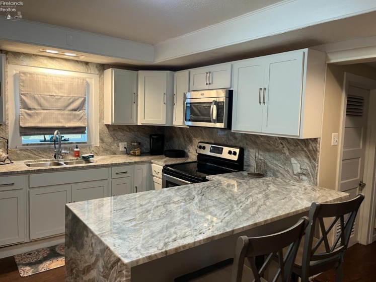 410 Main Street, Marblehead, 43440, 4 Bedrooms Bedrooms, ,2 BathroomsBathrooms,Residential,For Sale,Main,20261707