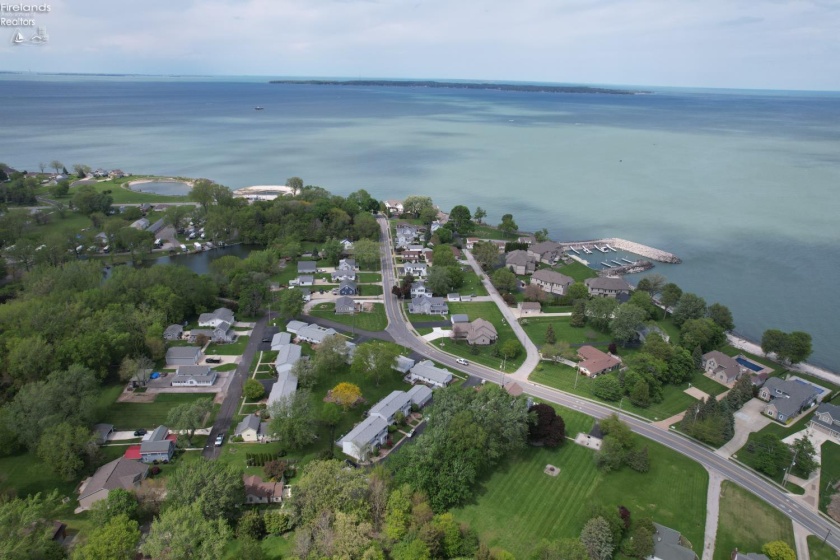 410 Main Street, Marblehead, 43440, 4 Bedrooms Bedrooms, ,2 BathroomsBathrooms,Residential,For Sale,Main,20261707