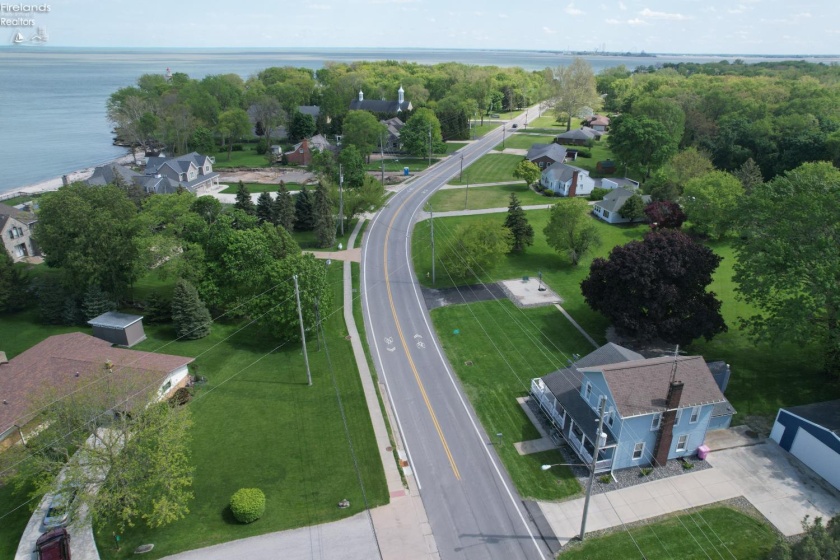 410 Main Street, Marblehead, 43440, 4 Bedrooms Bedrooms, ,2 BathroomsBathrooms,Residential,For Sale,Main,20261707
