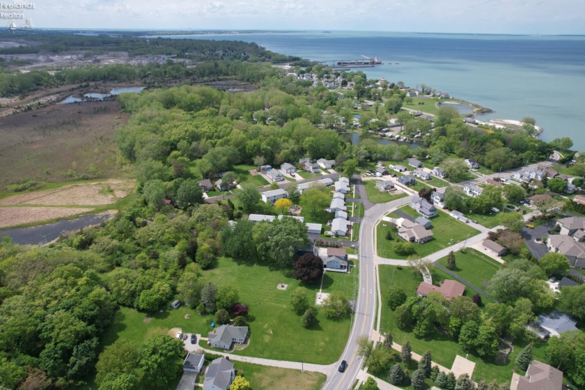 410 Main Street, Marblehead, 43440, 4 Bedrooms Bedrooms, ,2 BathroomsBathrooms,Residential,For Sale,Main,20261707
