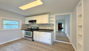 807 Main, Bellevue, 44811, 3 Bedrooms Bedrooms, ,1 BathroomBathrooms,Residential,For Sale,Main,20261525 807 Main, Bellevue, 44811, 3 Bedrooms Bedrooms, ,1 BathroomBathrooms,Residential,For Sale,Main,20261525