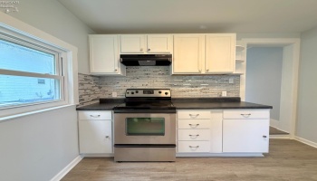 807 Main, Bellevue, 44811, 3 Bedrooms Bedrooms, ,1 BathroomBathrooms,Residential,For Sale,Main,20261525 807 Main, Bellevue, 44811, 3 Bedrooms Bedrooms, ,1 BathroomBathrooms,Residential,For Sale,Main,20261525