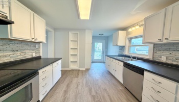 807 Main, Bellevue, 44811, 3 Bedrooms Bedrooms, ,1 BathroomBathrooms,Residential,For Sale,Main,20261525 807 Main, Bellevue, 44811, 3 Bedrooms Bedrooms, ,1 BathroomBathrooms,Residential,For Sale,Main,20261525