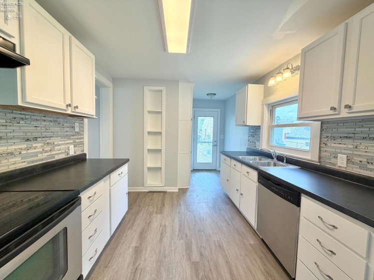 807 Main, Bellevue, 44811, 3 Bedrooms Bedrooms, ,1 BathroomBathrooms,Residential,For Sale,Main,20261525
