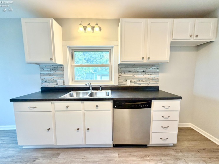 807 Main, Bellevue, 44811, 3 Bedrooms Bedrooms, ,1 BathroomBathrooms,Residential,For Sale,Main,20261525