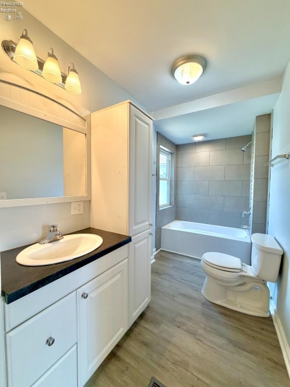807 Main, Bellevue, 44811, 3 Bedrooms Bedrooms, ,1 BathroomBathrooms,Residential,For Sale,Main,20261525