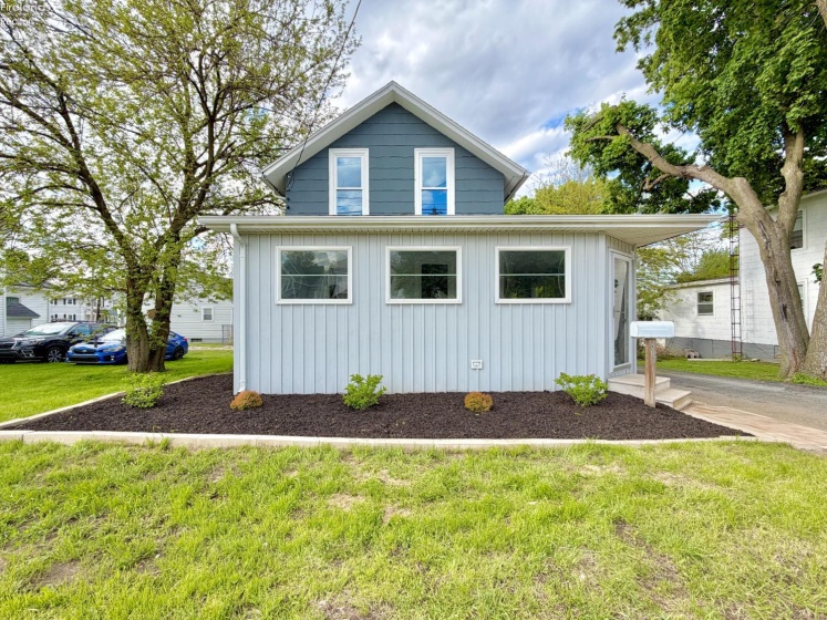 807 Main, Bellevue, 44811, 3 Bedrooms Bedrooms, ,1 BathroomBathrooms,Residential,For Sale,Main,20261525