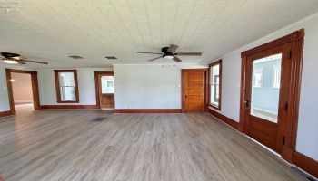 807 Main, Bellevue, 44811, 3 Bedrooms Bedrooms, ,1 BathroomBathrooms,Residential,For Sale,Main,20261525 807 Main, Bellevue, 44811, 3 Bedrooms Bedrooms, ,1 BathroomBathrooms,Residential,For Sale,Main,20261525