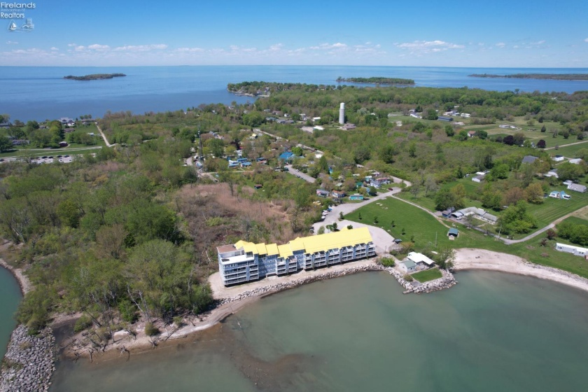 400 Swartz Lane, Middle Bass Island, 43446, 2 Bedrooms Bedrooms, ,1 BathroomBathrooms,Residential,For Sale,Swartz,20261719