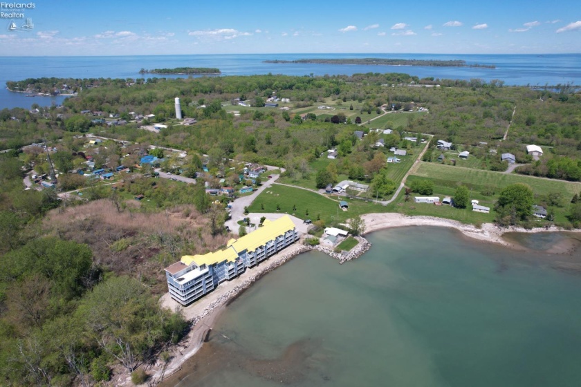 400 Swartz Lane, Middle Bass Island, 43446, 2 Bedrooms Bedrooms, ,1 BathroomBathrooms,Residential,For Sale,Swartz,20261719