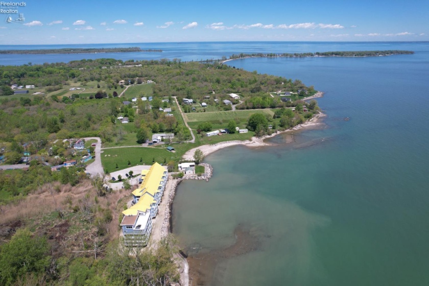 400 Swartz Lane, Middle Bass Island, 43446, 2 Bedrooms Bedrooms, ,1 BathroomBathrooms,Residential,For Sale,Swartz,20261719