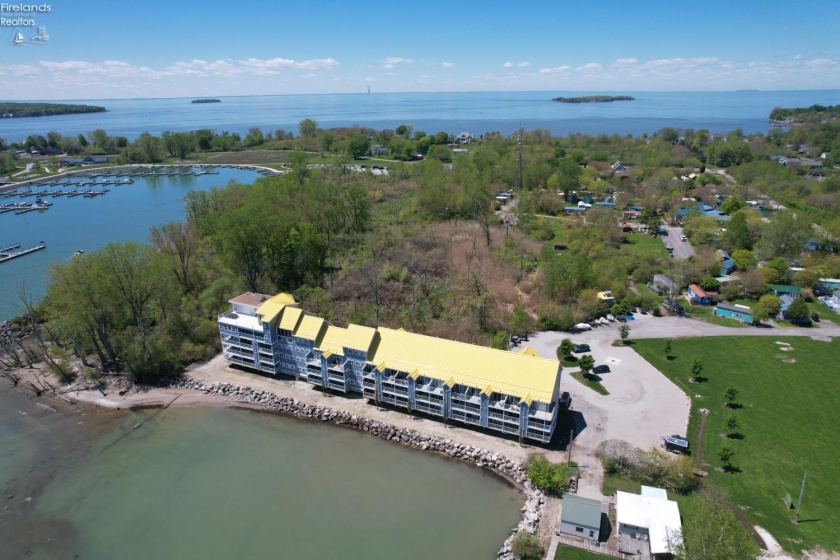 400 Swartz Lane, Middle Bass Island, 43446, 2 Bedrooms Bedrooms, ,1 BathroomBathrooms,Residential,For Sale,Swartz,20261719