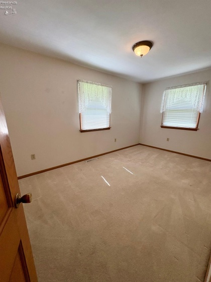 41 Oakwood Drive, Tiffin, 44883, 2 Bedrooms Bedrooms, ,1 BathroomBathrooms,Residential,For Sale,Oakwood,20261720