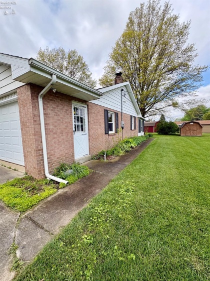 41 Oakwood Drive, Tiffin, 44883, 2 Bedrooms Bedrooms, ,1 BathroomBathrooms,Residential,For Sale,Oakwood,20261720