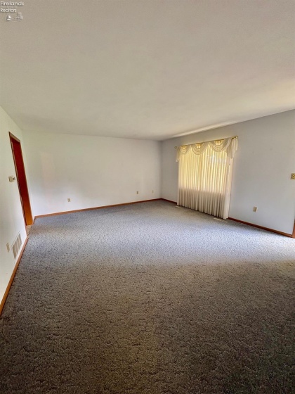 41 Oakwood Drive, Tiffin, 44883, 2 Bedrooms Bedrooms, ,1 BathroomBathrooms,Residential,For Sale,Oakwood,20261720