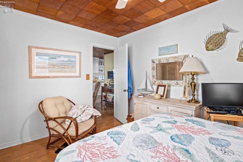 5861 Woodland Drive, Port Clinton, 43452, ,Multiple Units,For Sale,Woodland,20261737