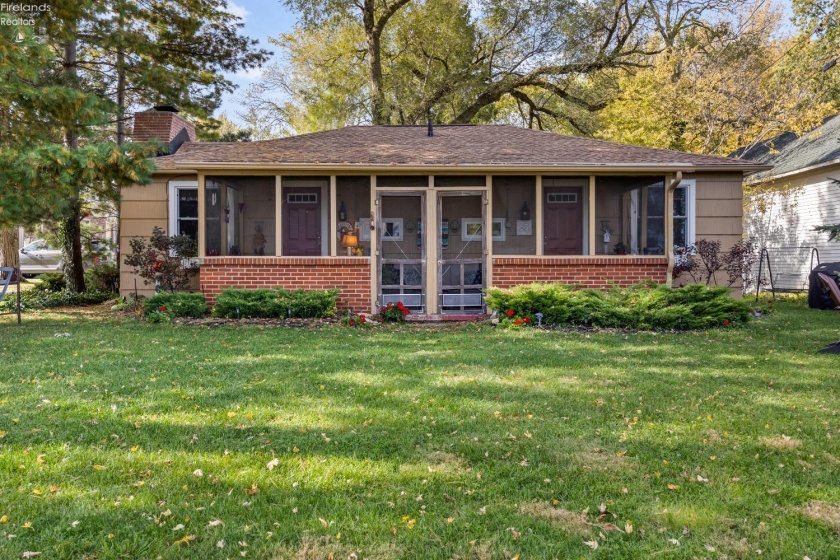 5861 Woodland Drive, Port Clinton, 43452, ,Multiple Units,For Sale,Woodland,20261737