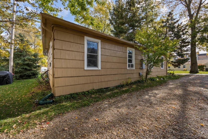 5861 Woodland Drive, Port Clinton, 43452, ,Multiple Units,For Sale,Woodland,20261737