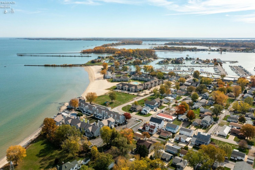 5861 Woodland Drive, Port Clinton, 43452, ,Multiple Units,For Sale,Woodland,20261737