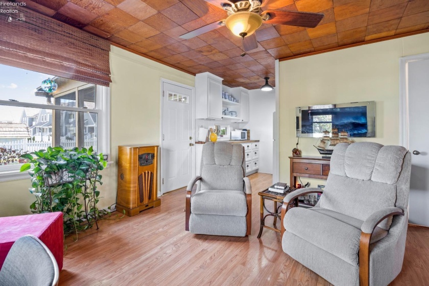 5861 Woodland Drive, Port Clinton, 43452, ,Multiple Units,For Sale,Woodland,20261737