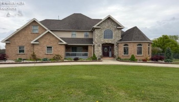 723 Tucker Road, Fremont, 43420, 6 Bedrooms Bedrooms, ,5 BathroomsBathrooms,Residential,For Sale,Tucker,20261698