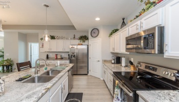 6012 Coventry Circle, Huron, 44839, 2 Bedrooms Bedrooms, ,3 BathroomsBathrooms,Residential,For Sale,Coventry,20261715