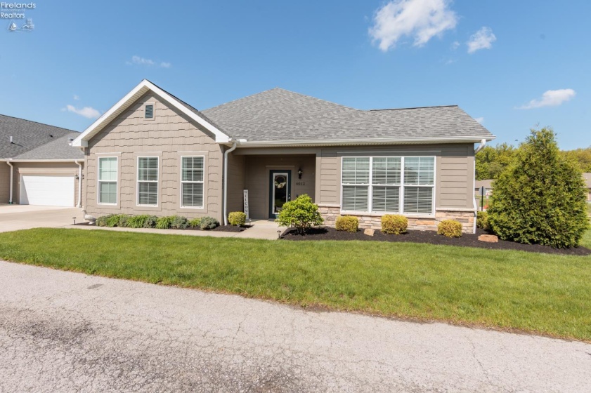 6012 Coventry Circle, Huron, 44839, 2 Bedrooms Bedrooms, ,3 BathroomsBathrooms,Residential,For Sale,Coventry,20261715