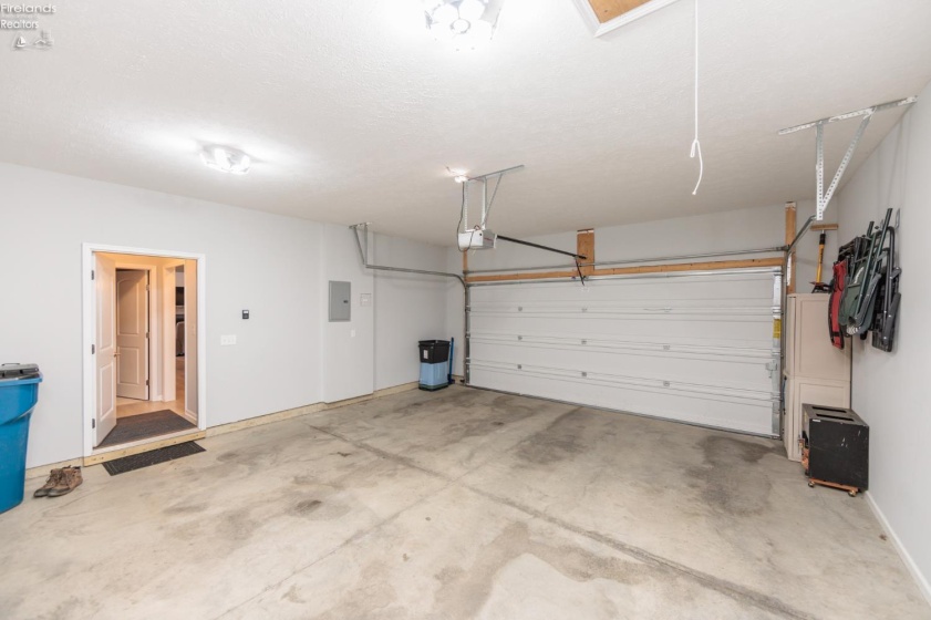6012 Coventry Circle, Huron, 44839, 2 Bedrooms Bedrooms, ,3 BathroomsBathrooms,Residential,For Sale,Coventry,20261715