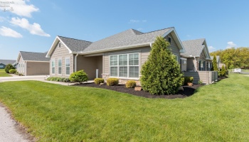 6012 Coventry Circle, Huron, 44839, 2 Bedrooms Bedrooms, ,3 BathroomsBathrooms,Residential,For Sale,Coventry,20261715