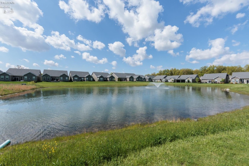 6012 Coventry Circle, Huron, 44839, 2 Bedrooms Bedrooms, ,3 BathroomsBathrooms,Residential,For Sale,Coventry,20261715