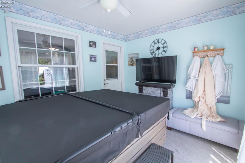 2202 Westwind Drive, Sandusky, 44870, 3 Bedrooms Bedrooms, ,2 BathroomsBathrooms,Residential,For Sale,Westwind,20261713