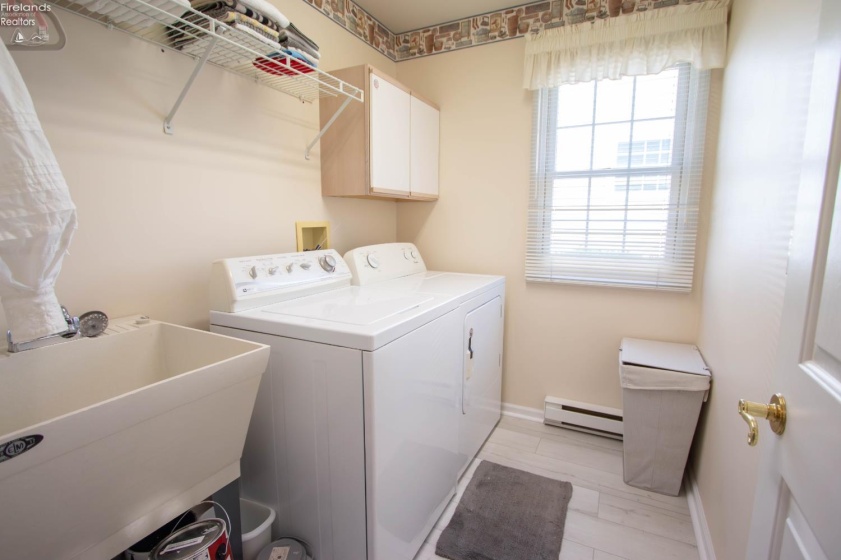 2202 Westwind Drive, Sandusky, 44870, 3 Bedrooms Bedrooms, ,2 BathroomsBathrooms,Residential,For Sale,Westwind,20261713