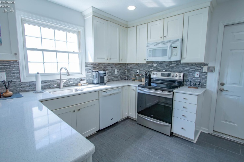 2202 Westwind Drive, Sandusky, 44870, 3 Bedrooms Bedrooms, ,2 BathroomsBathrooms,Residential,For Sale,Westwind,20261713