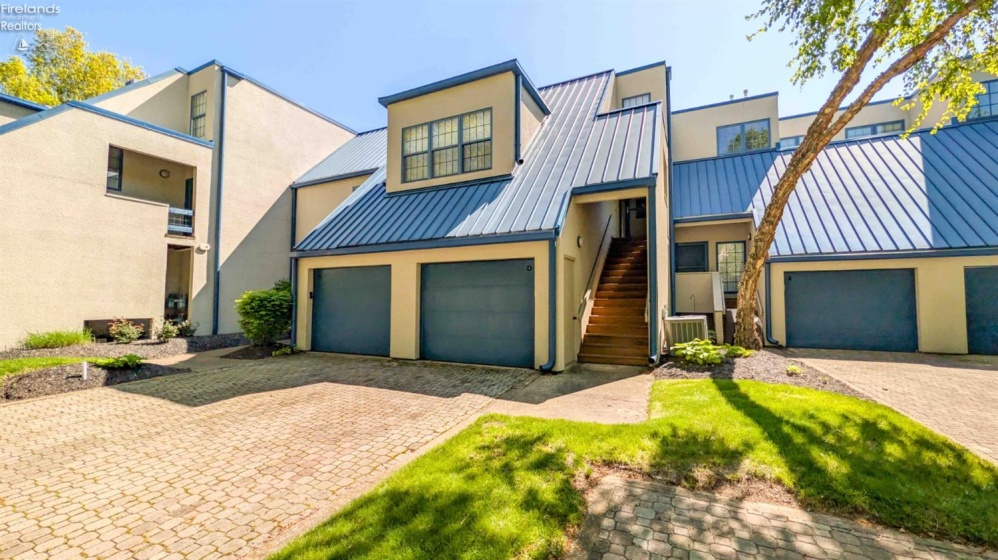 4475 Marin, Port Clinton, 43452, 2 Bedrooms Bedrooms, ,3 BathroomsBathrooms,Residential,For Sale,Marin,20261674