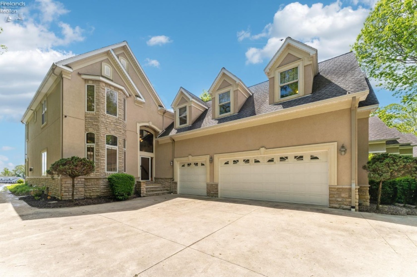 3706 Baycliffs Drive, Marblehead, 43440, 4 Bedrooms Bedrooms, ,4 BathroomsBathrooms,Residential,For Sale,Baycliffs,20261514