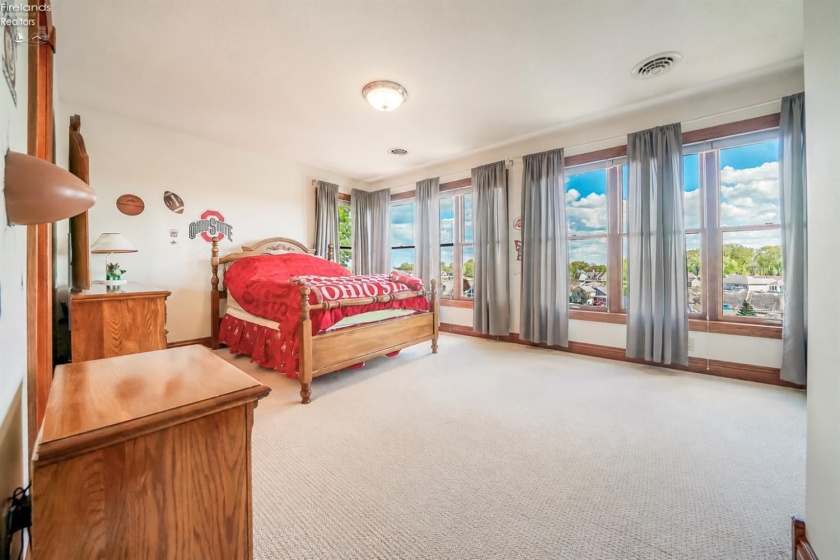 3706 Baycliffs Drive, Marblehead, 43440, 4 Bedrooms Bedrooms, ,4 BathroomsBathrooms,Residential,For Sale,Baycliffs,20261514