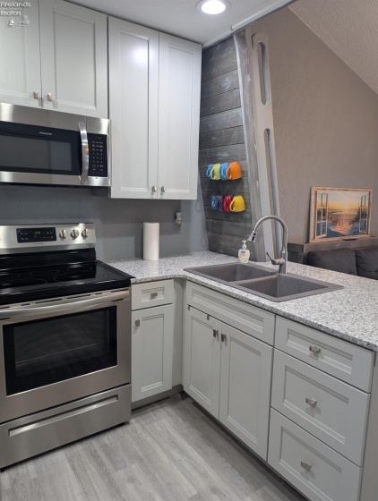 6458 Harris Harbor Drive, Oak Harbor, 43449, 2 Bedrooms Bedrooms, ,1 BathroomBathrooms,Residential,For Sale,Harris Harbor,20261712