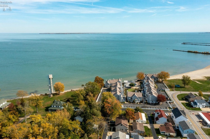 5861 Woodland Drive, Port Clinton, 43452, 4 Bedrooms Bedrooms, ,2 BathroomsBathrooms,Residential,For Sale,Woodland,20261739