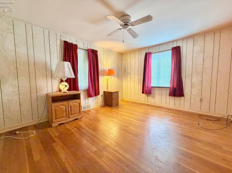 605 Gardner Street, Bellevue, 44811, 2 Bedrooms Bedrooms, ,2 BathroomsBathrooms,Residential,For Sale,Gardner,20261688