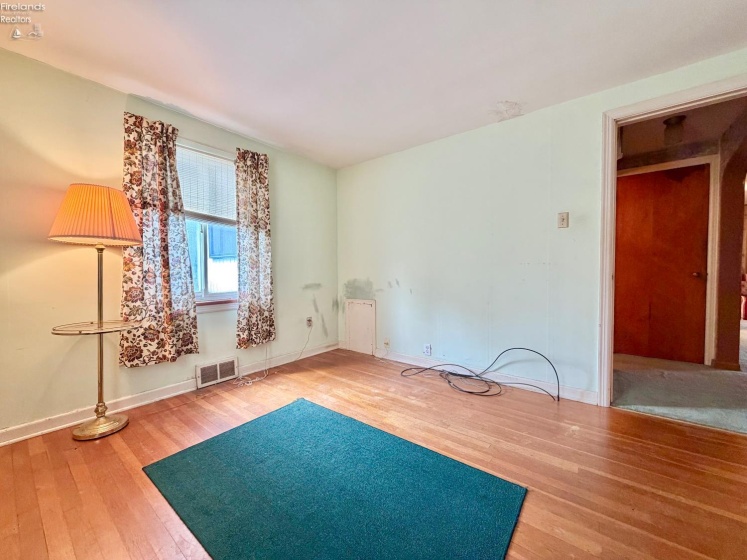 605 Gardner Street, Bellevue, 44811, 2 Bedrooms Bedrooms, ,2 BathroomsBathrooms,Residential,For Sale,Gardner,20261688
